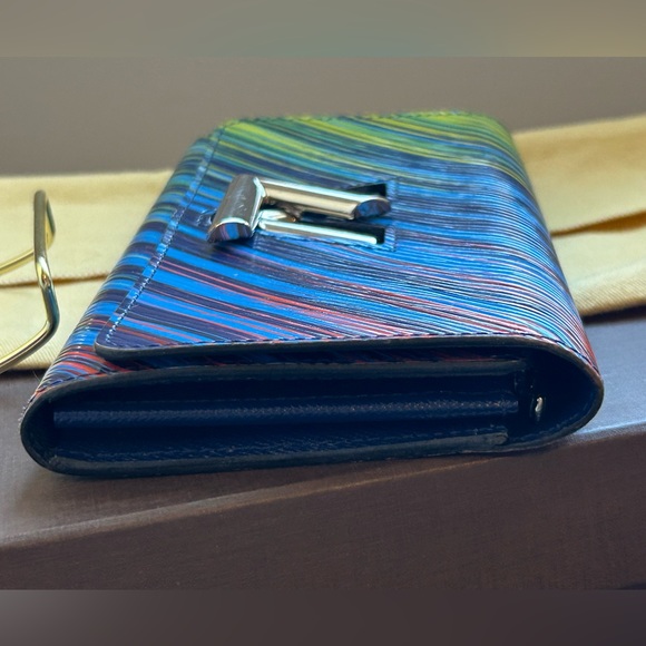 Louis Vuitton Epi Tropical Twist Wallet Limited Edition - Picture 6 of 16